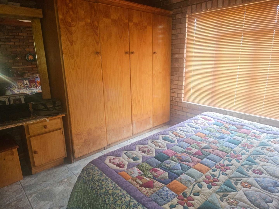 4 Bedroom Property for Sale in Leeudoringstad North West